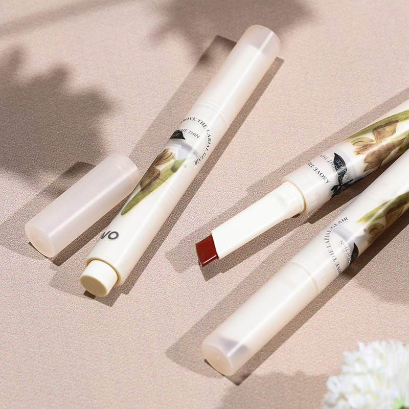 NOVO Honey Kiss Jelly Lipstick Pen does not fade, does not stick to the cup, is waterproof, moisturizing and hydrating, and can make your skin look fair and rosy without makeup. Wholesale full figure