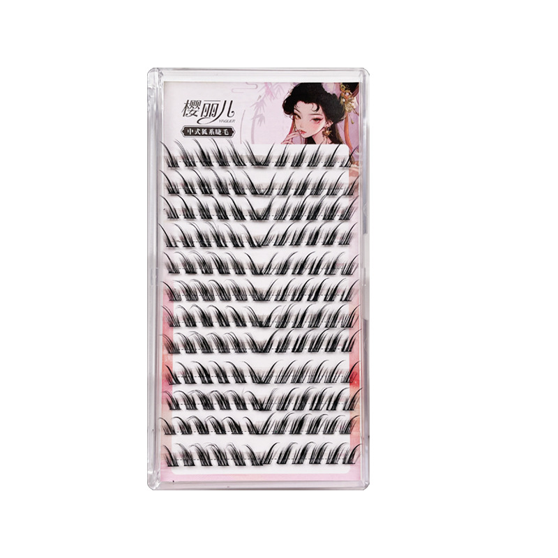 Sakura's large-capacity fox-style false eyelashes feature segmented fox eyes, thick outer corners, elongated natural and realistic eyelashes Item Picture