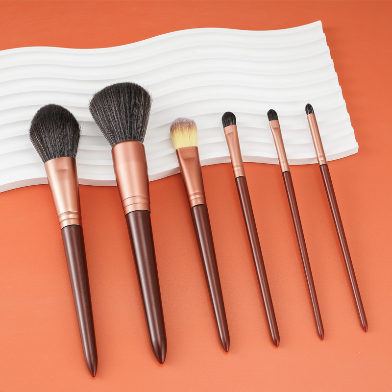 New 6-piece natural wood-colored velvet bag, large brush, soft bristle eyeshadow brush, powder brush, foundation brush, complete set of makeup brushes full figure