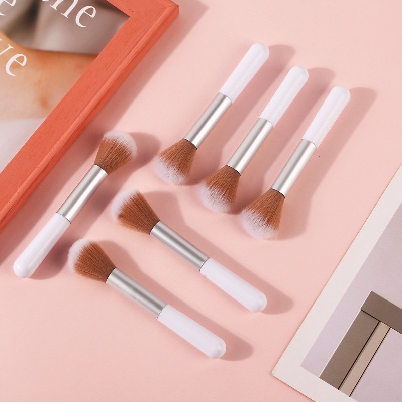 Factory direct sales of single small Odin powder brush, highlighter brush, blush brush, portable short beauty tool, makeup brush full figure