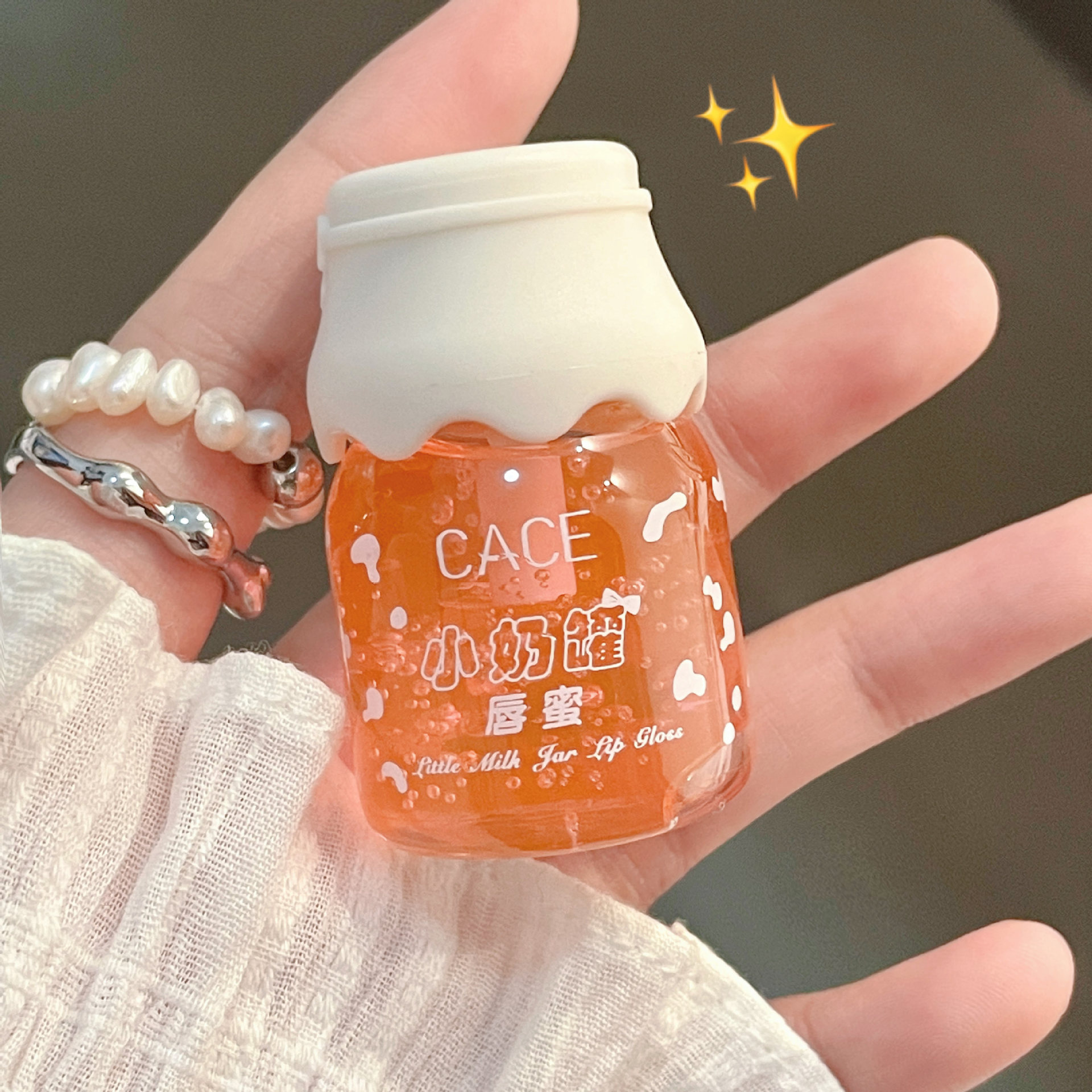 CACE Small Milk Can Fruit-flavored Lip Gloss moisturizes and hydrates, reduces lip lines, and is a versatile lipstick for lip care. Wholesale at affordable prices Application Scenario