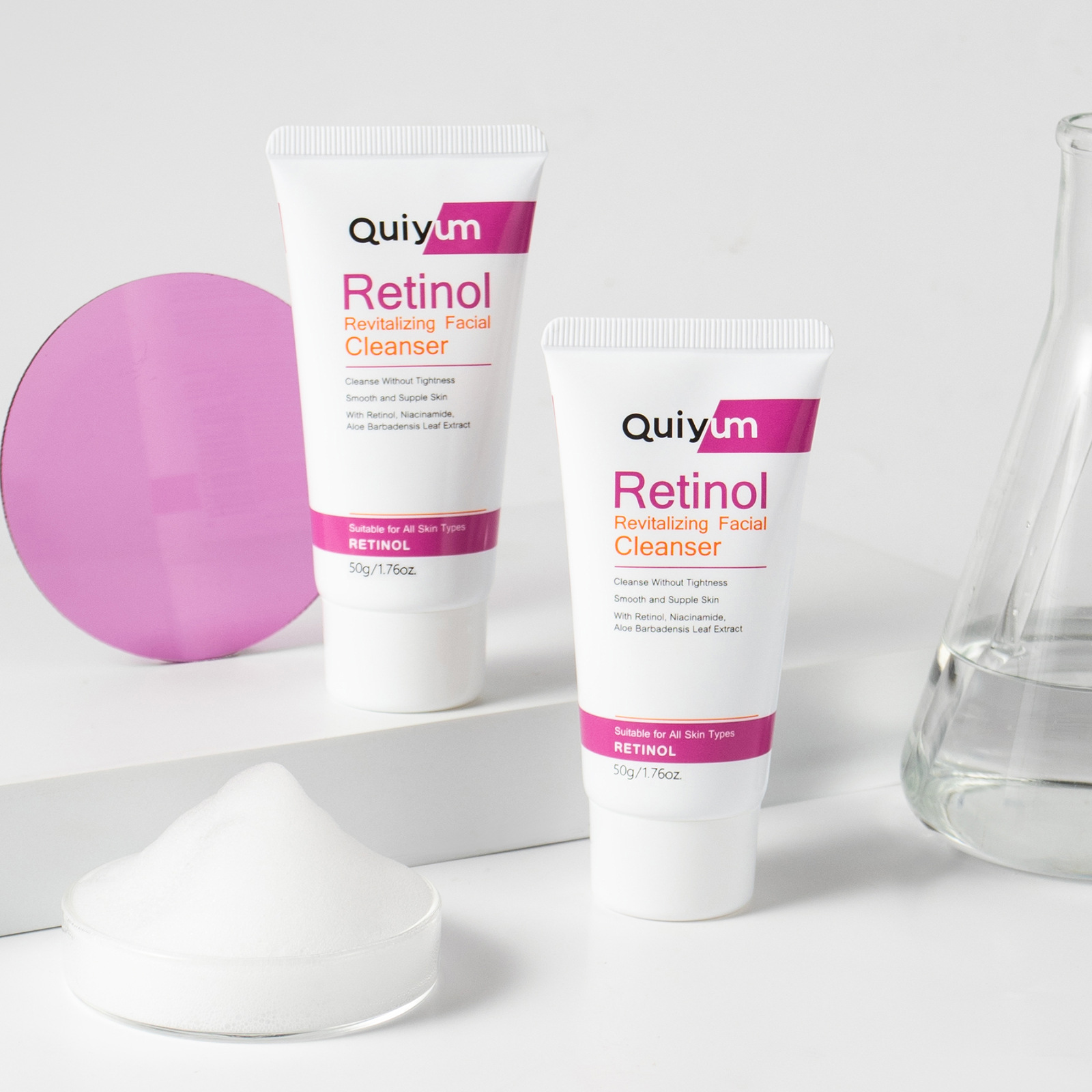 QUIYUM Retinol Facial Cleanser 50g, a cross-border skincare manufacturer, is a pore-cleansing, hydrating and moisturizing facial cleanser full figure