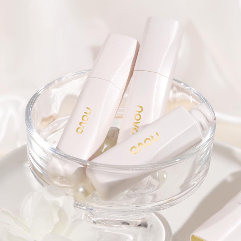 Novo5913 lip gloss is silky smooth, matte and easy to handle. It naturally brightens the complexion and does not fade easily. It is affordable Specification drawing