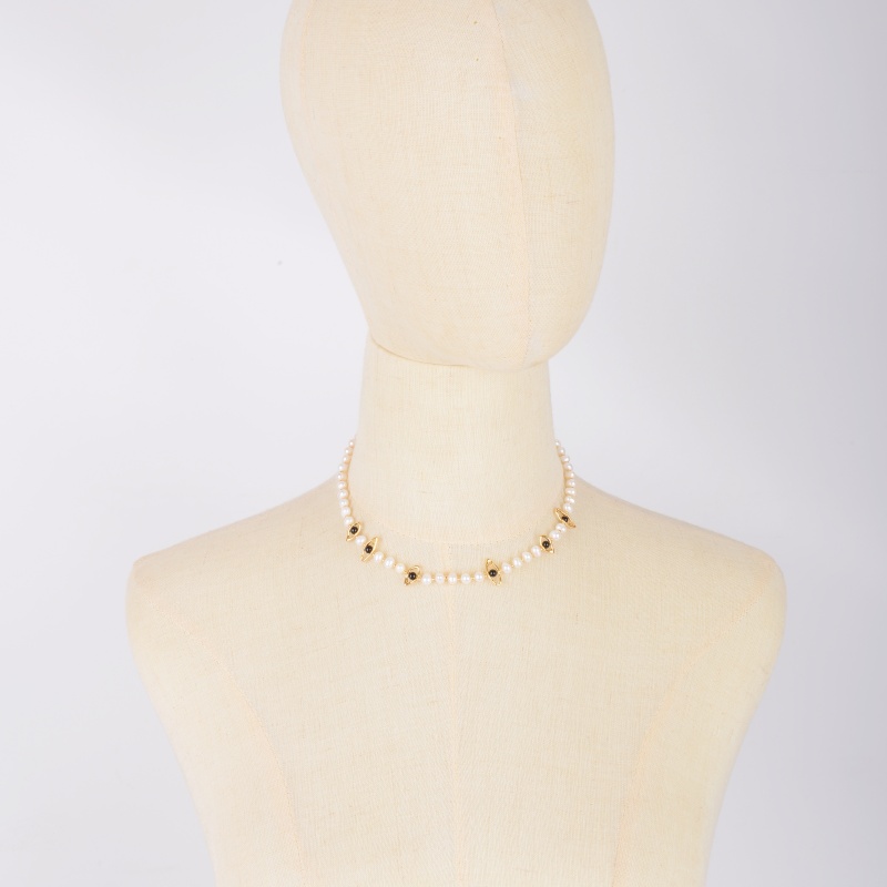 S925 sterling silver pearl Black agate necklace, a women's niche design with a light luxury style and a high-end accessory necklace Item Picture