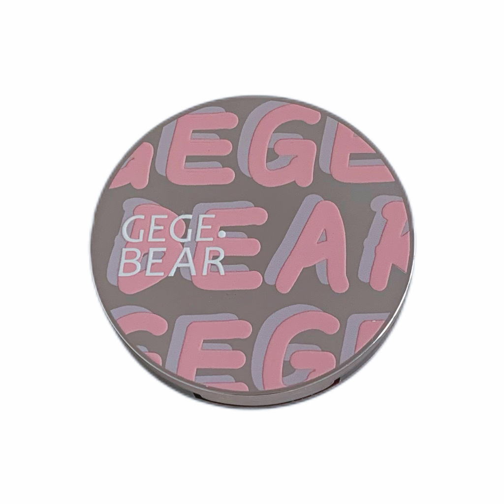 gege bear feather-like soft mist Setting Powder Compact does not clog powder, provides long-lasting coverage and contouring, and is sweat-proof for dry and oily skin Item Picture