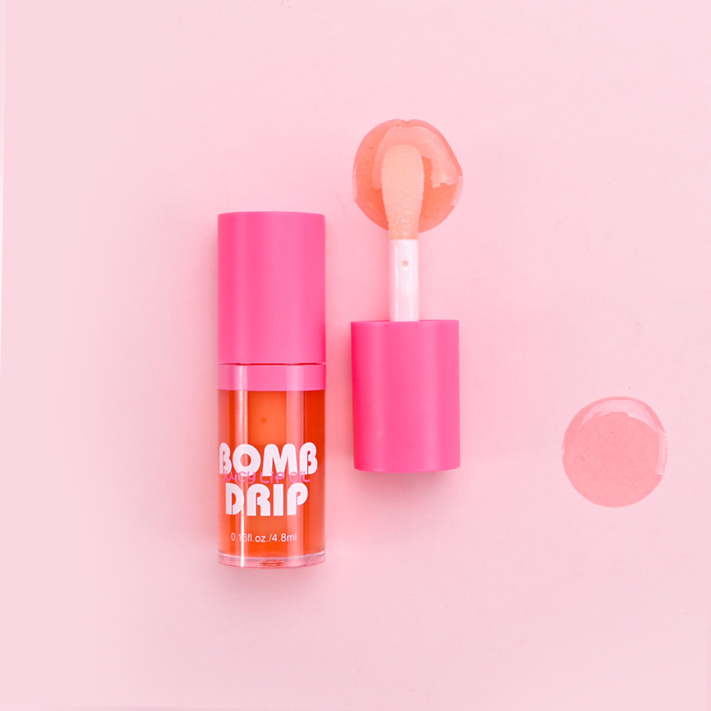 Cross-border e-commerce logo-free hydrating lip oil, light-toned liquid lip gloss, large brush lip oil, lip care Application Scenario