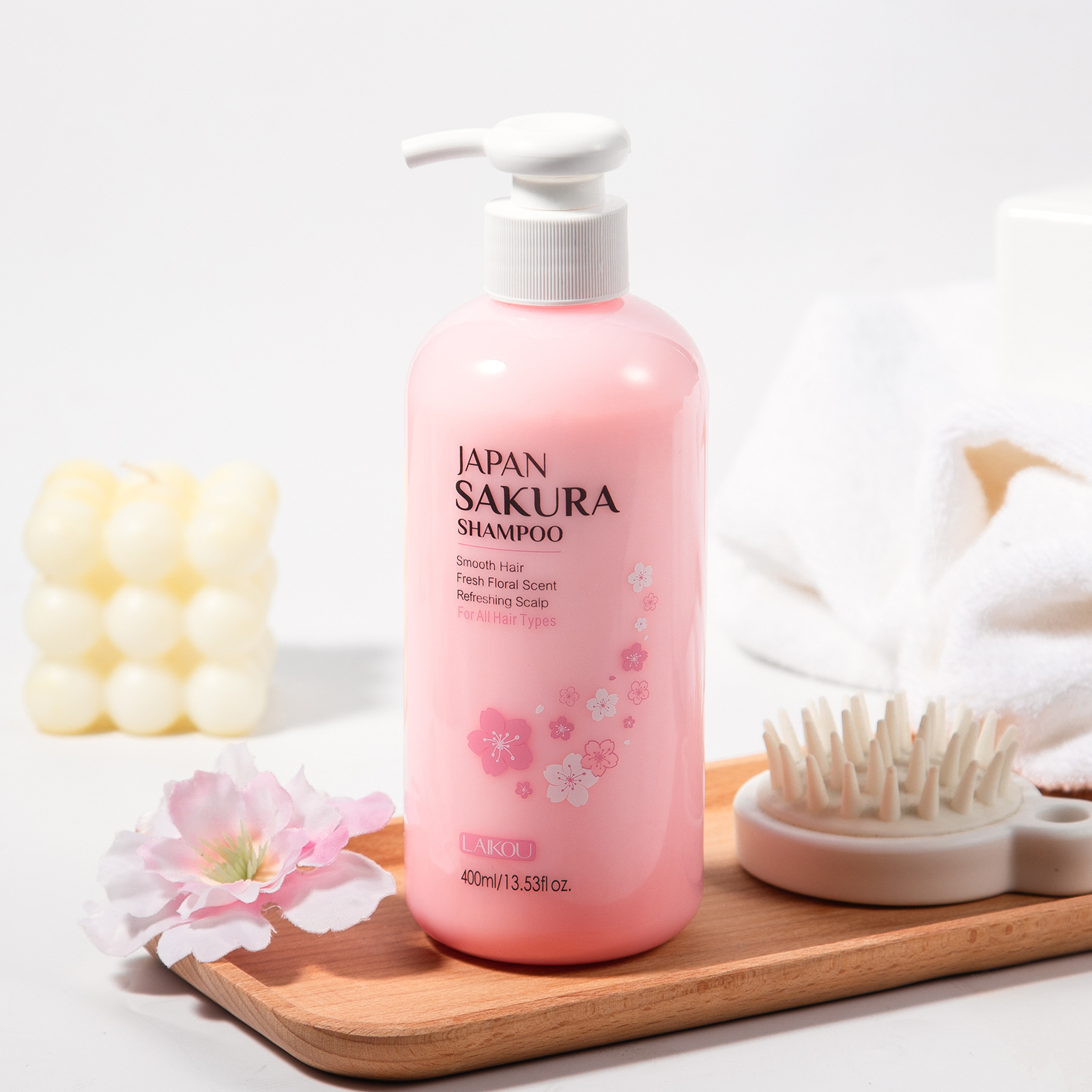 Cross-border new LAIKOU Cherry Blossom Shampoo 400ml large bottle wholesale, cleansing, softening, lustrous, long-lasting fragrance full figure