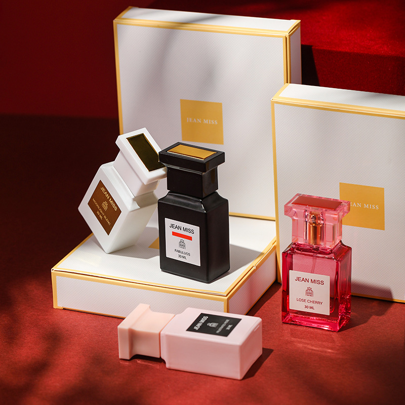 Xiaocheng Yixiang Lipstick and Perfume Gift Box, long-lasting light fragrance, not easy to fade, velvet moisturizing Lipstick Set, Makeup wholesale Specification drawing