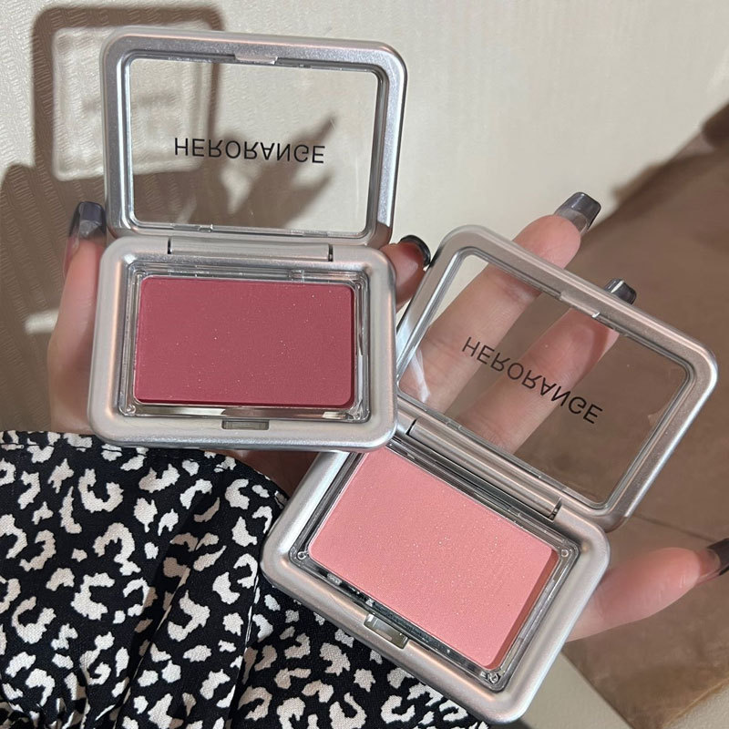 HERORANGE's slightly intoxicating blush, blood rose, transparent shell, long-lasting and natural brightening, contouring, one-piece delivery service full figure