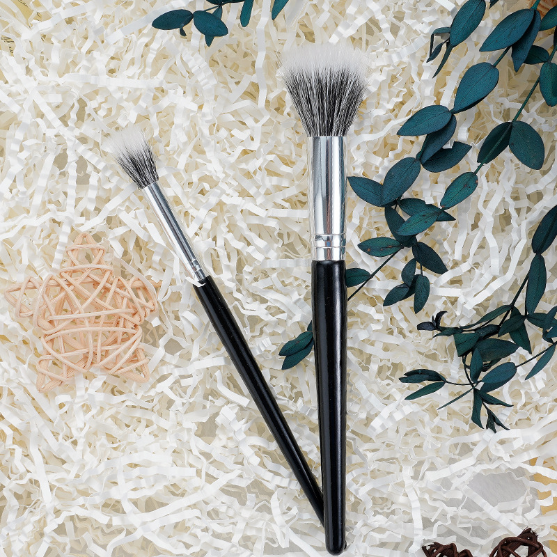 Cangzhou Xiguangfeng wool dot color brush, animal hair soft hair Blush brush, single makeup brush, makeup brush wholesale new style details Picture