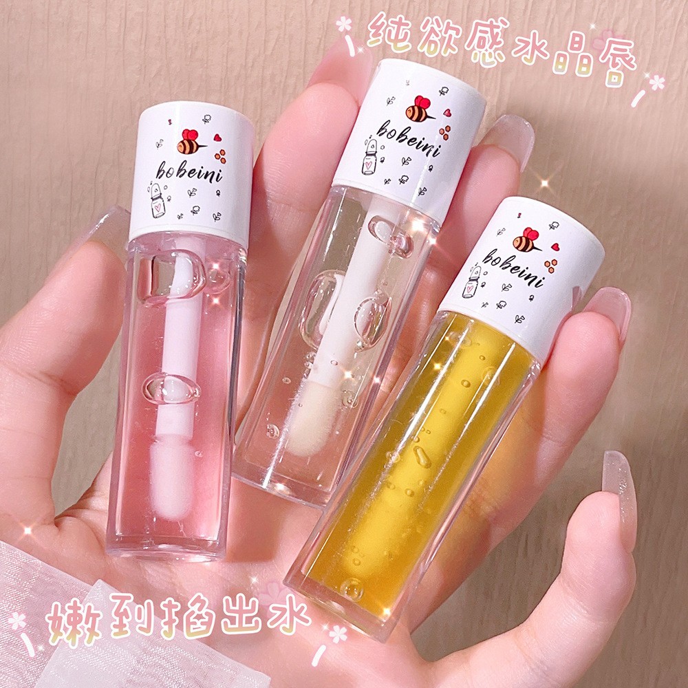 Bebeni Bee Lip Oil Lip Balm Moisturizes, hydrates, repairs and reduces lip lines. Lip cream prevents dryness and cracking. It's a lip balm for girls Application Scenario