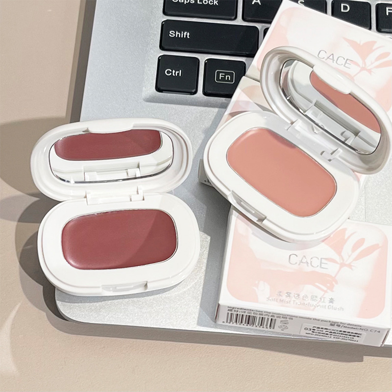 CACE Soft Mist Tinting Blush Cream is light, natural and brightening. It is energetic, versatile and color-enhancing makeup. Cross-border wholesale Application Scenario