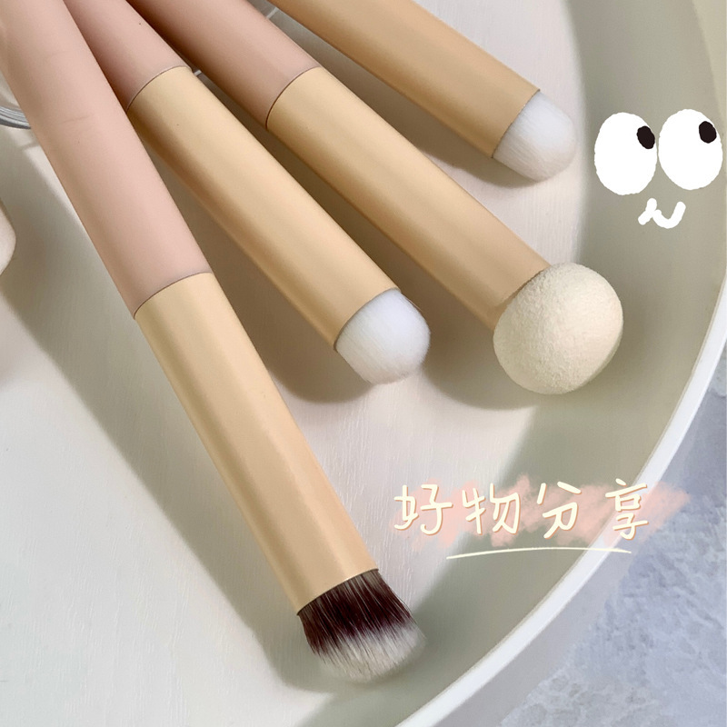 Cross-border small steamed bun round head concealer brush, dry and wet dual-purpose, mushroom concealer brush head, makeup brush for dark circles and acne marks, brushless full figure