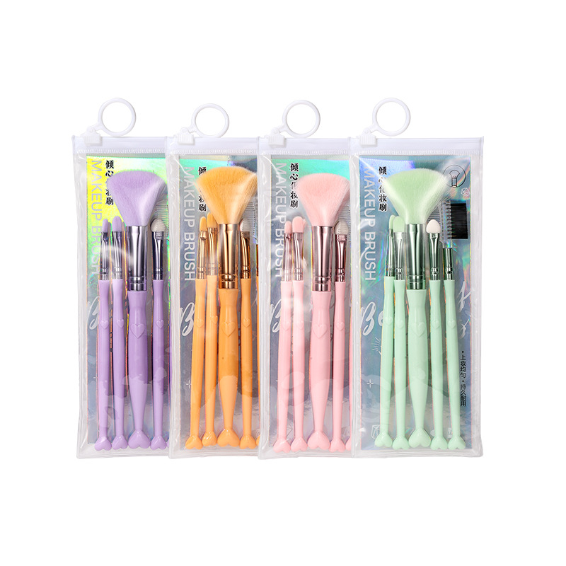 LMLTOP Creative Heartfelt Makeup Brush Set 5-piece Eyeshadow Brush Loose Powder Makeup Set Brush SY613 Item Picture