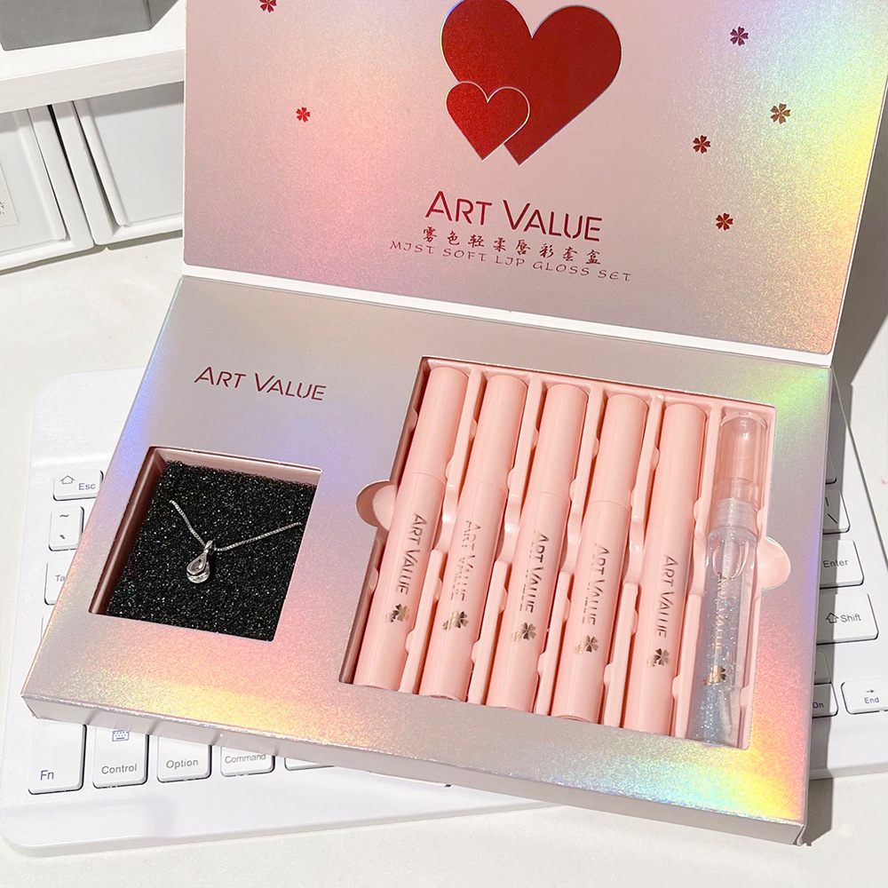 Art Value Matte Soft Lip Gloss Necklace Set, Smooth matte lip gloss Moisturizing with Sparkling Lip gloss, a popular online style full figure