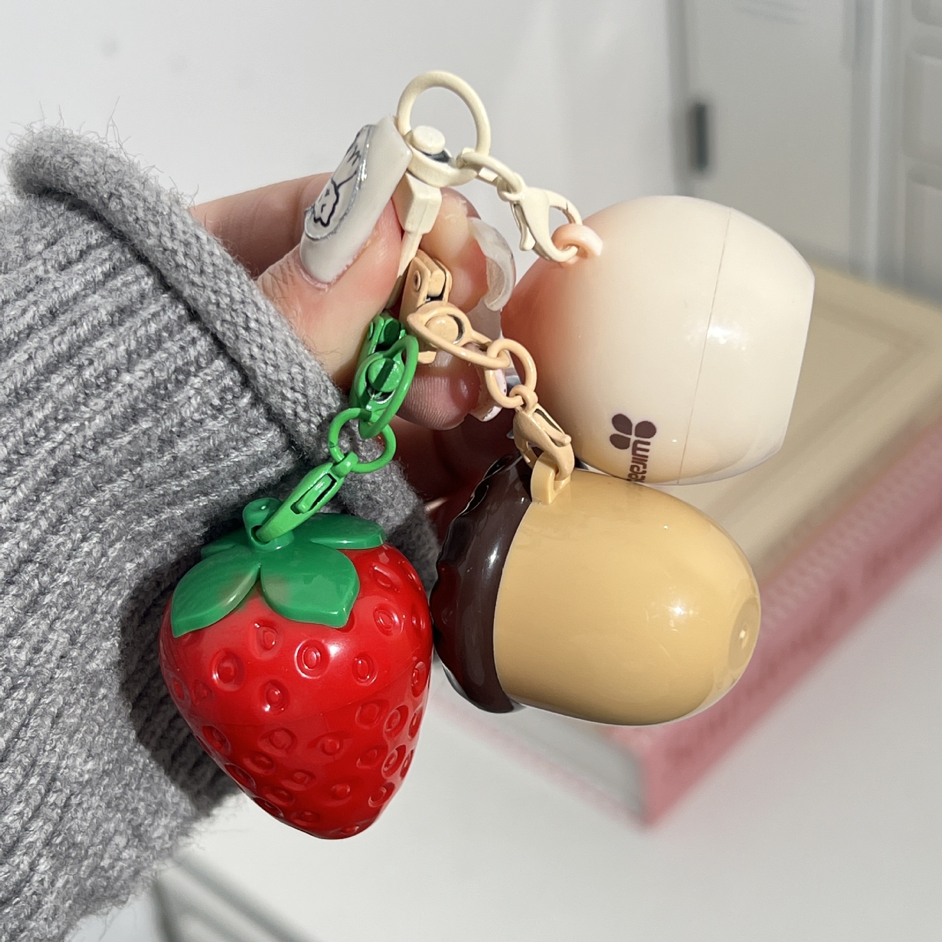 Peach, strawberry and nut hydrating moisturizing lip balm, winter anti-freezing, anti-cracking, repairing, moisturizing and reducing lip lines for women thumbnail