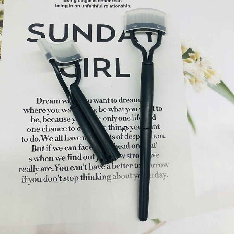 Portable stainless steel eyelash comb dust protection cover, durable and easy to clean, foldable multi-functional curling eyelash brush full figure