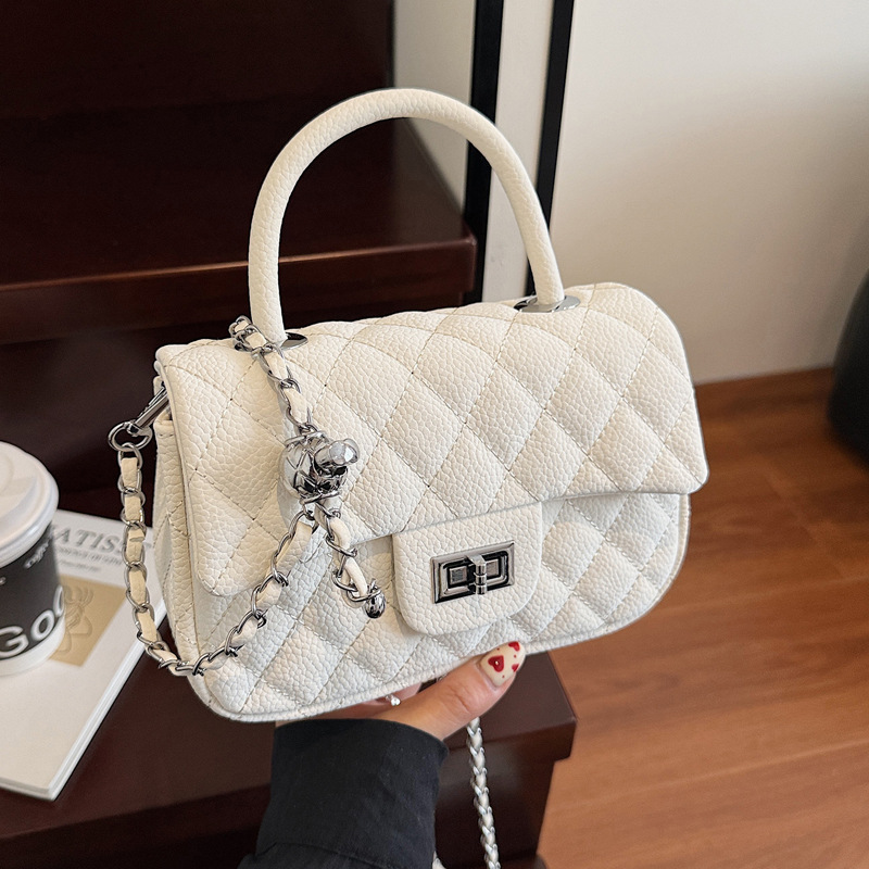 Fashionable diamond-shaped chain stitch small bag for women 2025 summer new single-shoulder crossbody small square bag, elegant commuter women's bag full figure