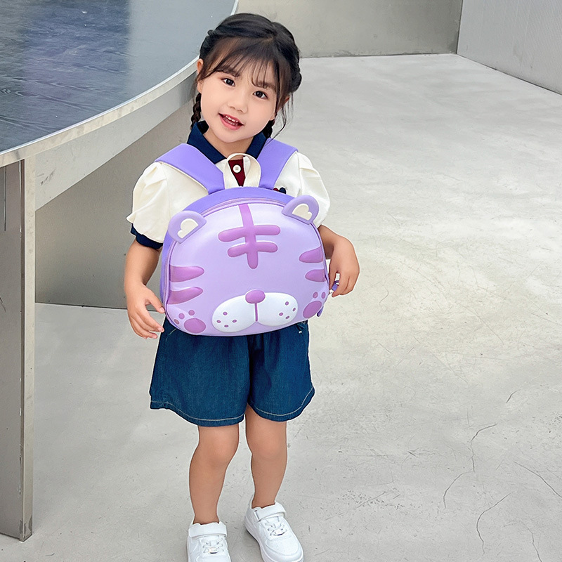 New trendy backpacks for kindergartens, cute little tigers, children's small schoolbags, lightweight eggshell bags for boys and girls Application Scenario