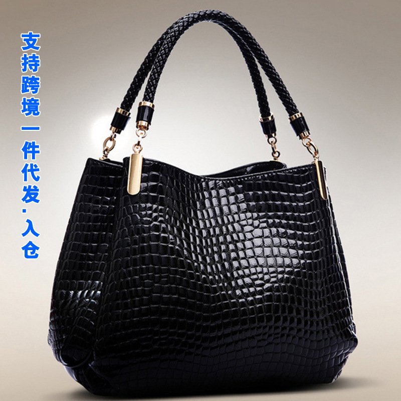 New European and American crocodile-patterned women's bags, trendy handbags, patent leather single-shoulder bags, crossbody bags, cross-border one-piece delivery worldwide details Picture