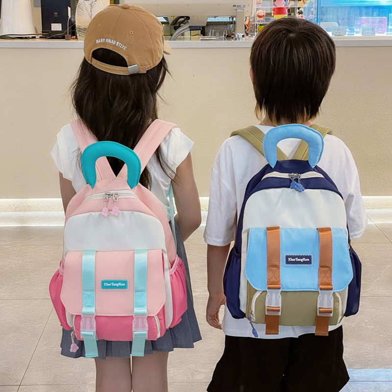 The 2024 new Korean color-blocking and fresh backpack for children is cute and stylish. It's a kindergarten schoolbag and a backpack for outings full figure