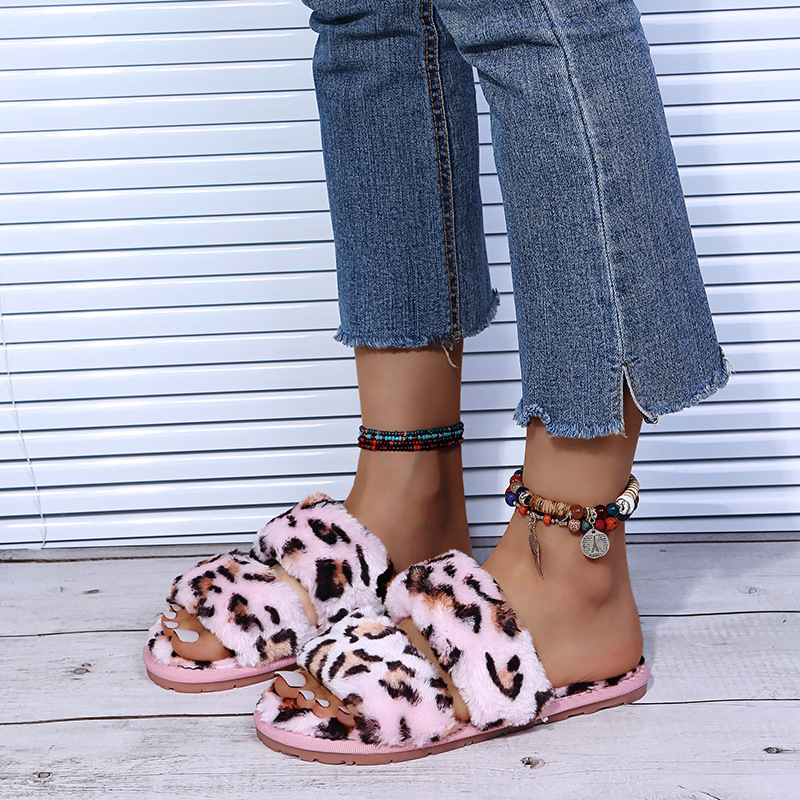 Amazon cross-border one-line woolen slippers, cork sole bow sandals, cross-border plush leopard print plus-size women's shoes Application Scenario
