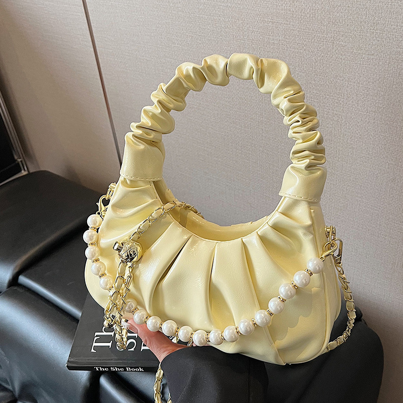 High-end pleated cloud bag Women's 2025 new style fashionable pearl hand-held shoulder bag chain versatile crossbody bag details Picture