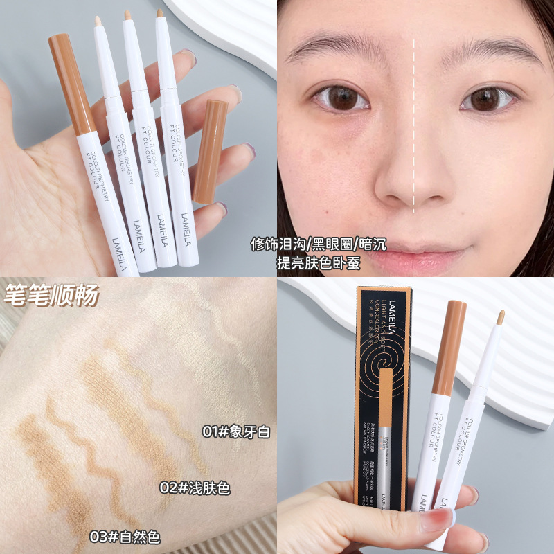 Concealer pen cream covers spots and acne marks, matte brightens tear troughs and nasolabial folds, and improves skin tone. It is waterproof and does not smudge. Highlighter pen details Picture