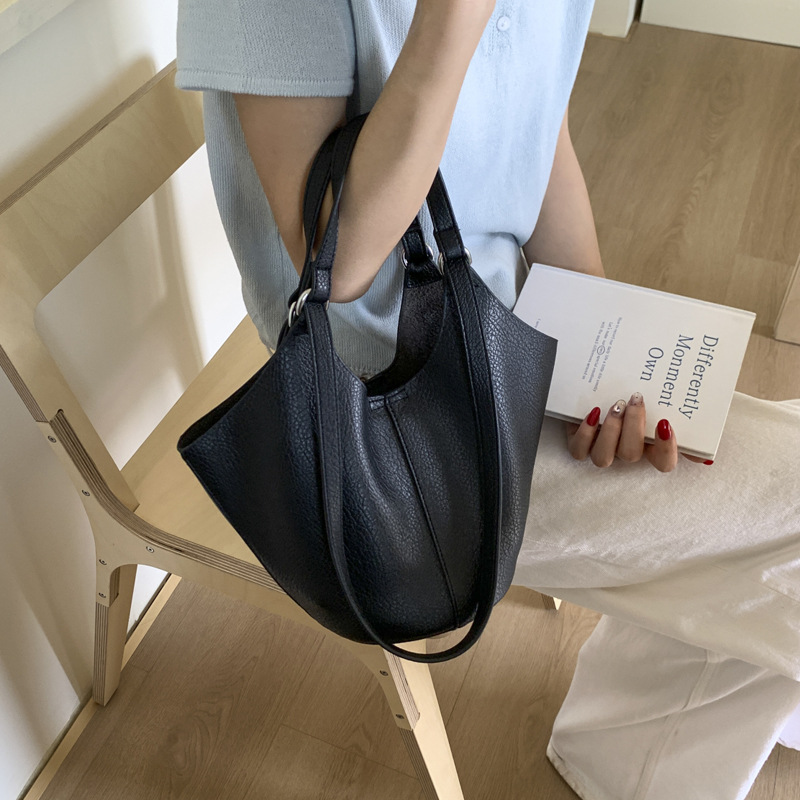 Large women's bag 2025 new summer underarm mother and child tote bag solid color commuting large capacity single-shoulder handbag Specification drawing