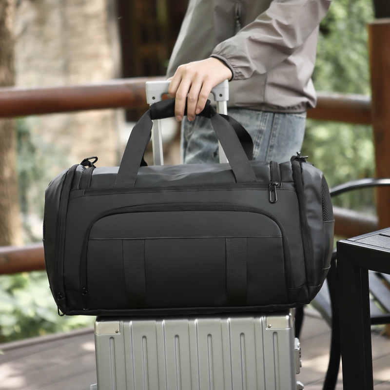 Portable sports training bag, water-repellent multi-functional shoulder travel bag, fitness bag, men's dry and wet separation, independent shoe compartment details Picture