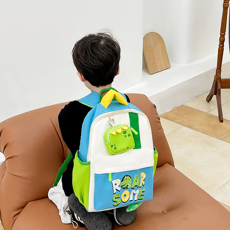 New 2024 children's backpacks with cartoon and cute prints for boys and girls, kindergarten schoolbags, and daily matching backpacks Application Scenario