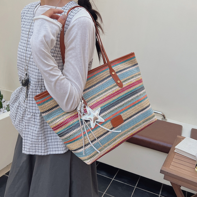 Summer striped woven large-capacity tote bag 2025 New style fashionable and trendy Korean style simple and elegant casual single-shoulder bag details Picture