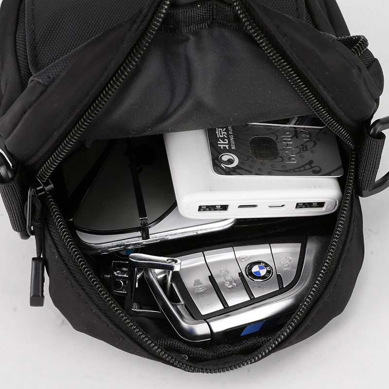 Men's crossbody bag with a high-end feel, small men's bag, travel bag, backpack, double-shoulder bag, multi-purpose men's crossbody bag Item Picture