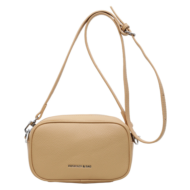New fashionable and simple single-shoulder crossbody bag, a versatile small square bag for women, a casual, mini and portable trendy handbag for travel Item Picture