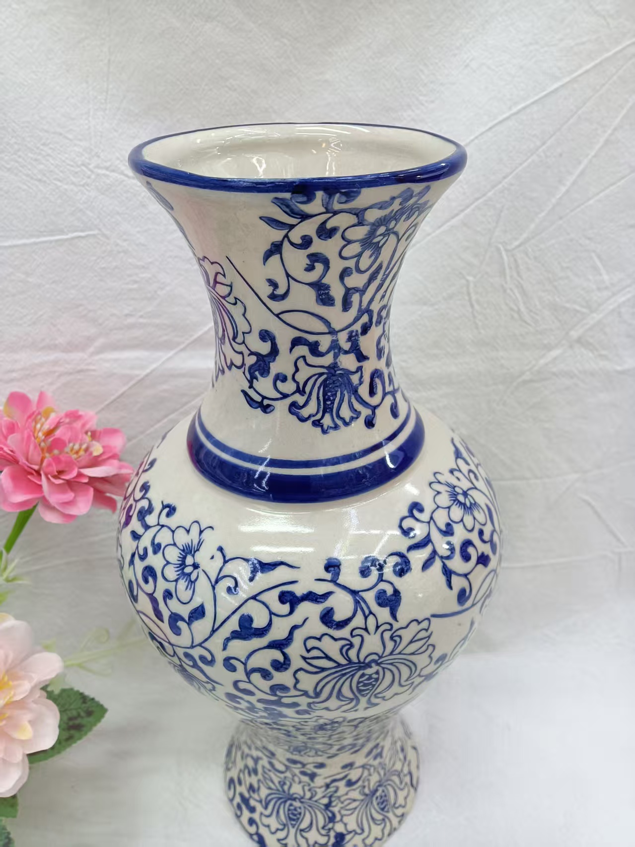 National trend ceramic vase decoration home decoration art, blue and white porcelain small and simple design floral arrangement vase details Picture