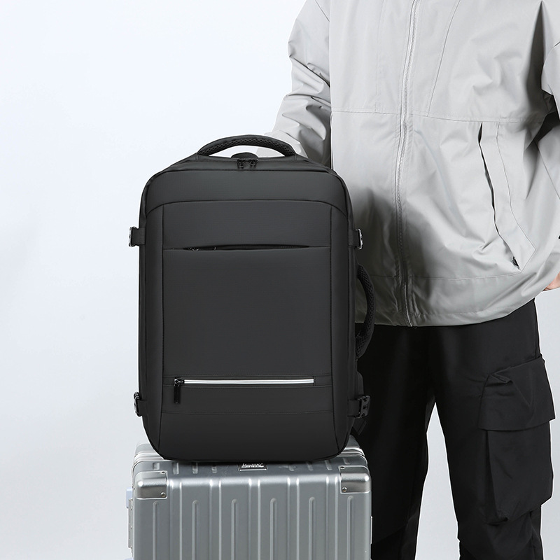 New cross-border Korean version men's backpack, large-capacity foreign trade schoolbag for junior high school and high school students, simple commuting computer bag Application Scenario