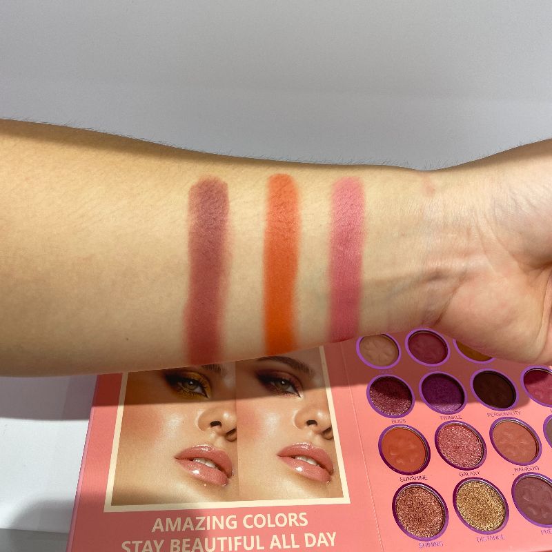 眼影eyeshadow 纸板眼影 书本眼影 两层  一层24个颜色 bilayer 48 colors in total详情4