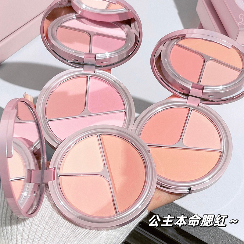 Art Value's new Bear Knight Three-color Blush plate, Rouge Plate, Makeup, Contouring and Highlighter all-in-one plate for export full figure