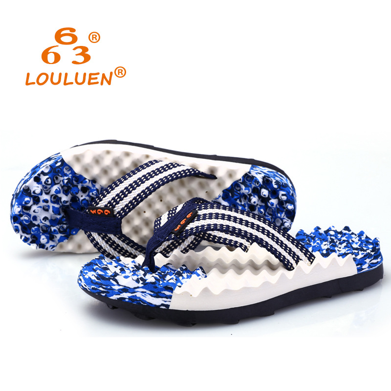 2025 New massage flip-flops, anti-slip and wear-resistant rubber outdoor beach slippers, men's outdoor wear, summer men's sandals details Picture
