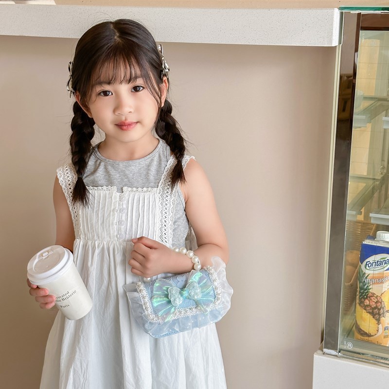 Children's chanel-style pearl handbag, fashionable cartoon girl shoulder bag, bow, versatile, baby coin purse, trendy details Picture