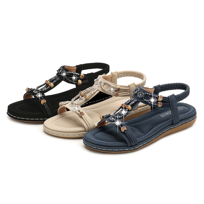 New women's casual sandals, large-sized one-piece with cross-border round toe flat beach sandals for women Application Scenario