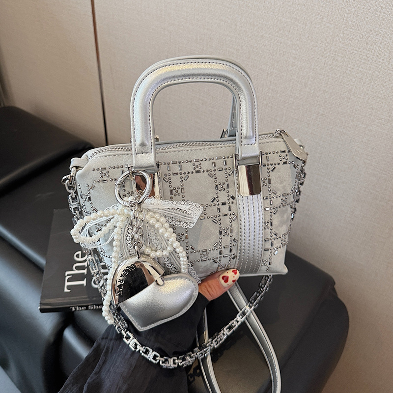 Summer's popular bright diamond small bag for women 2025 new fashion design hand-held bucket bag Versatile ins crossbody bag full figure