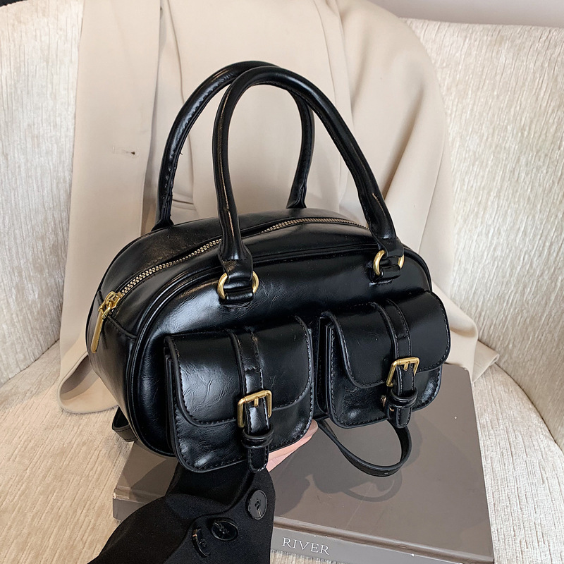New winter large-capacity handbag, underarm bowling bag, retro texture commuting pillow bag Specification drawing