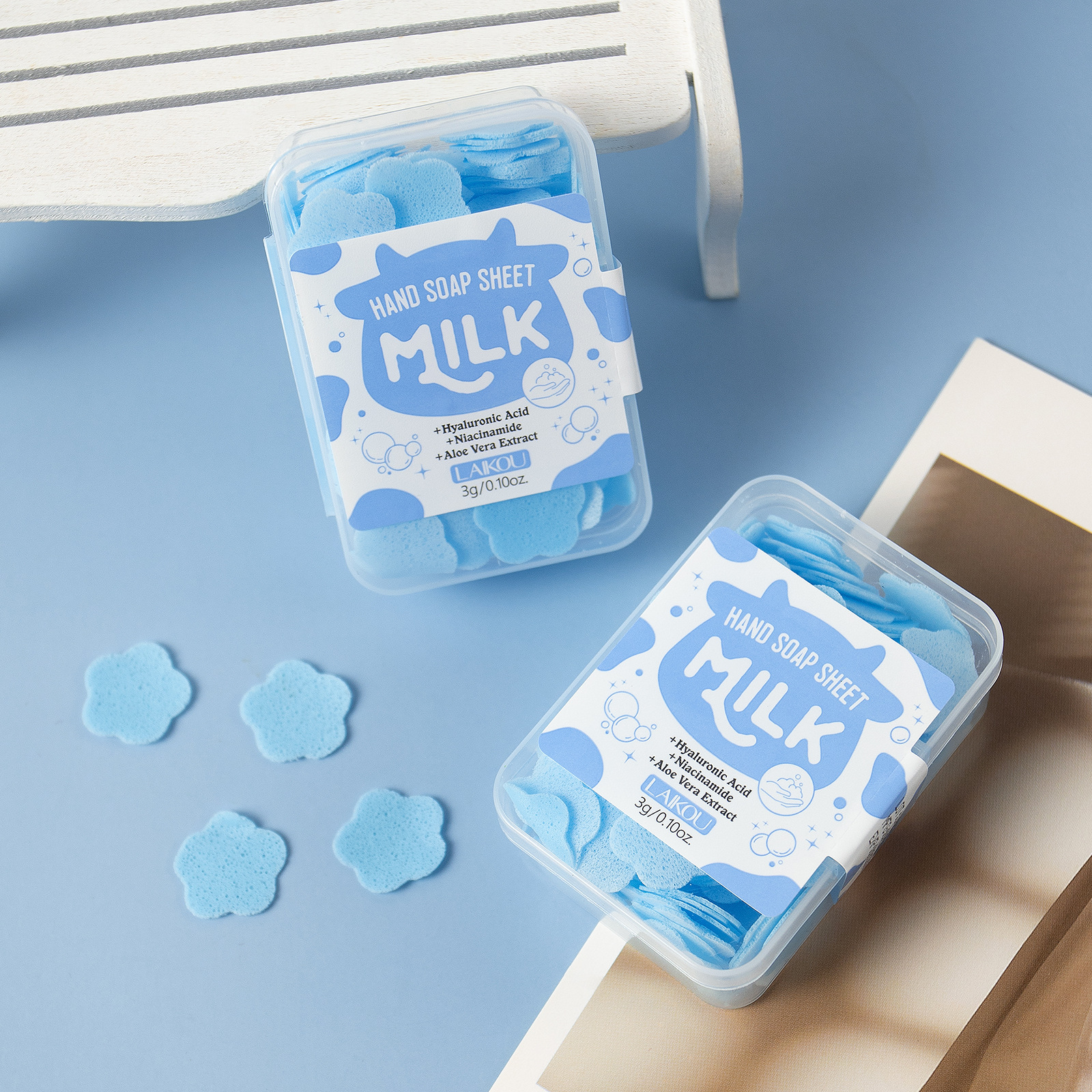 Disposable milk-flavored soap sheets, portable soap paper, mini petal hand sanitizers for students and children to carry around full figure