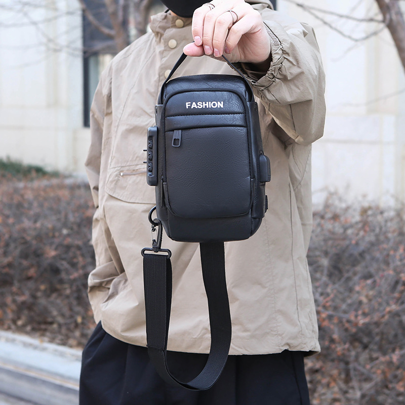 Men's chest bag, crossbody bag, anti-theft waist bag, outdoor sports bag, men's bag, crossbody bag, high-end cycling storage bag Application Scenario