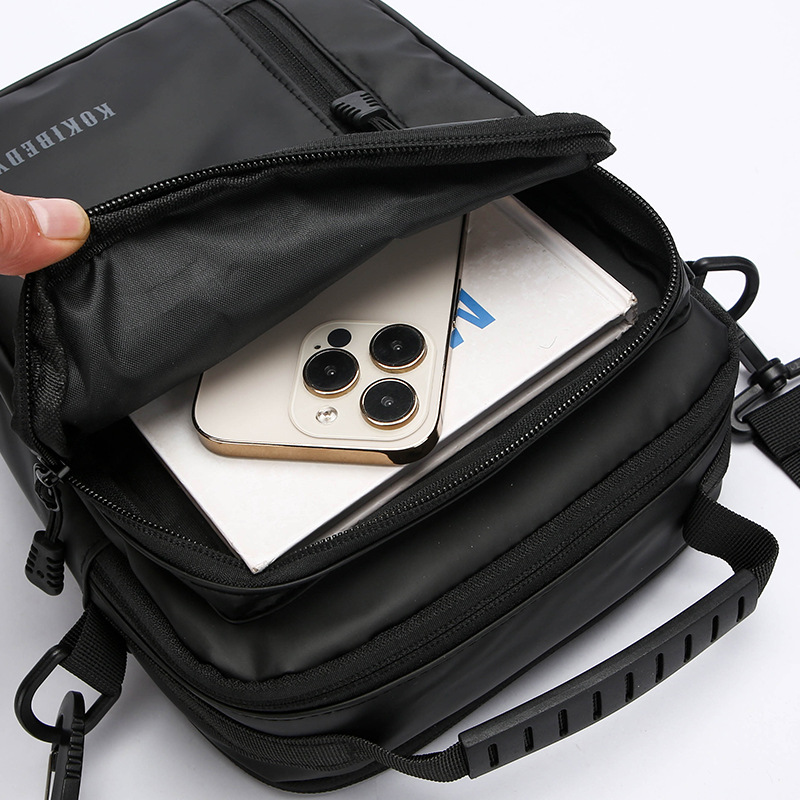 The new 2024 minimalist men's large-capacity casual sports single-shoulder bag, a high-end crossbody bag, is water-resistant for cross-border use details Picture