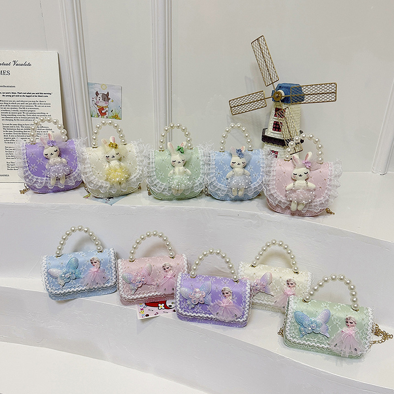 2024 New Children's bag: Little Chanel Princess Handbag, cute bow single-shoulder bag, Little girl chain crossbody full figure