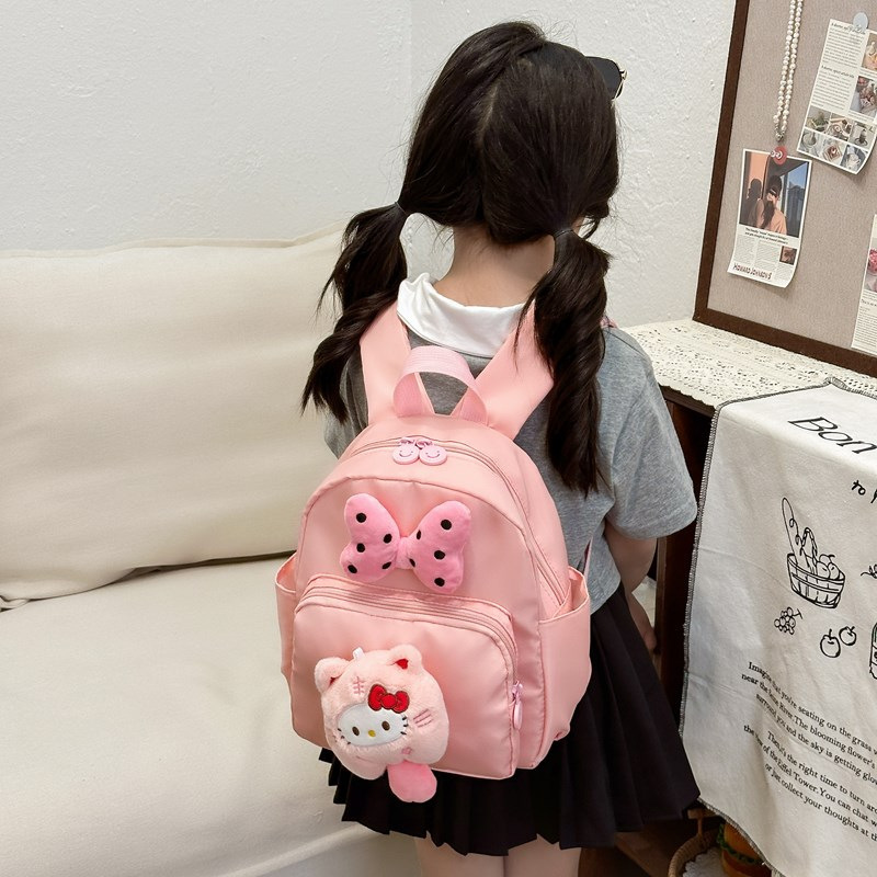 The new cartoon children's backpack for girls aged 2 to 5 is a cute, lightweight and portable backpack for early education and kindergarten Specification drawing