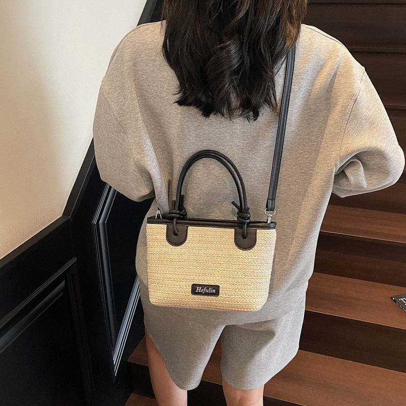 Woven bag, hand-held bucket bag, vegetable basket bag, 2025 new summer fashion, versatile and high-end niche crossbody bag details Picture