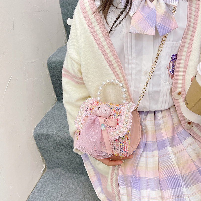 Chanel-style girls' bag, bear doll crossbody bag, Korean-style fashionable children's single-shoulder bag, INS pearl handbag details Picture